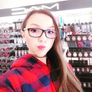 Meet your Posher, Abigail